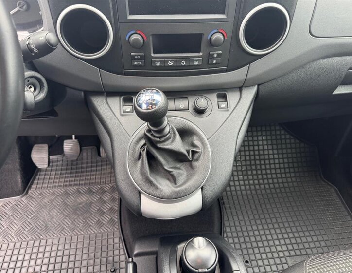 Peugeot Partner Tepee Kombi 1,6 l 88 kw