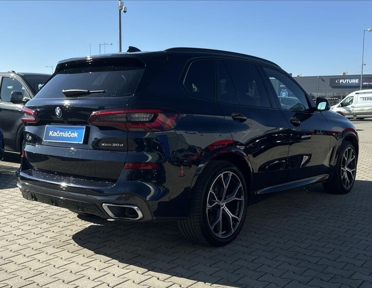 BMW X5 SUV / Terénní 3,0 l 210 kw