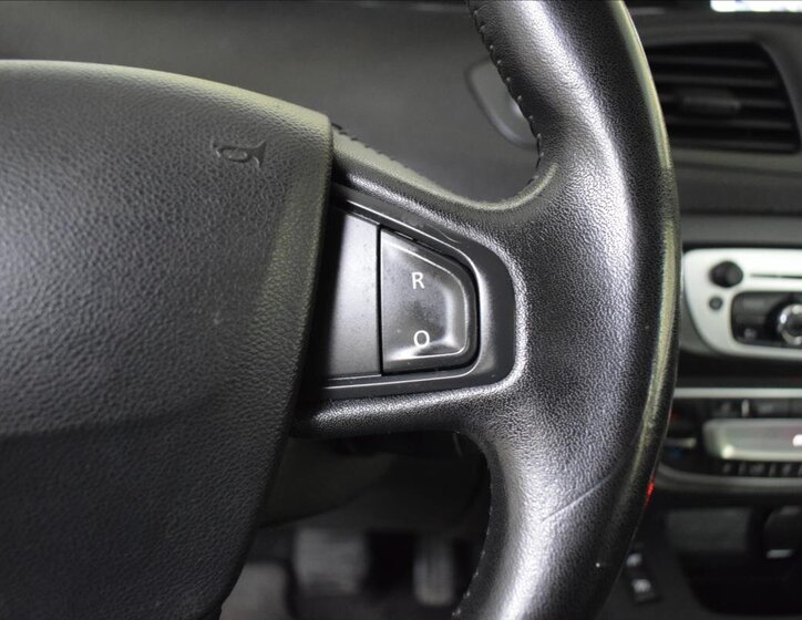 Renault Scénic MPV 1,5 l 81 kw