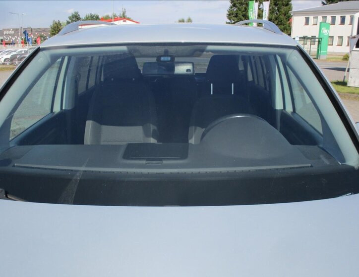 Volkswagen Touran Kombi 1,2 l 77 kw