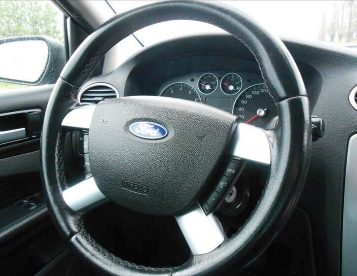 Ford Focus Kombi 1,6 l 74 kw