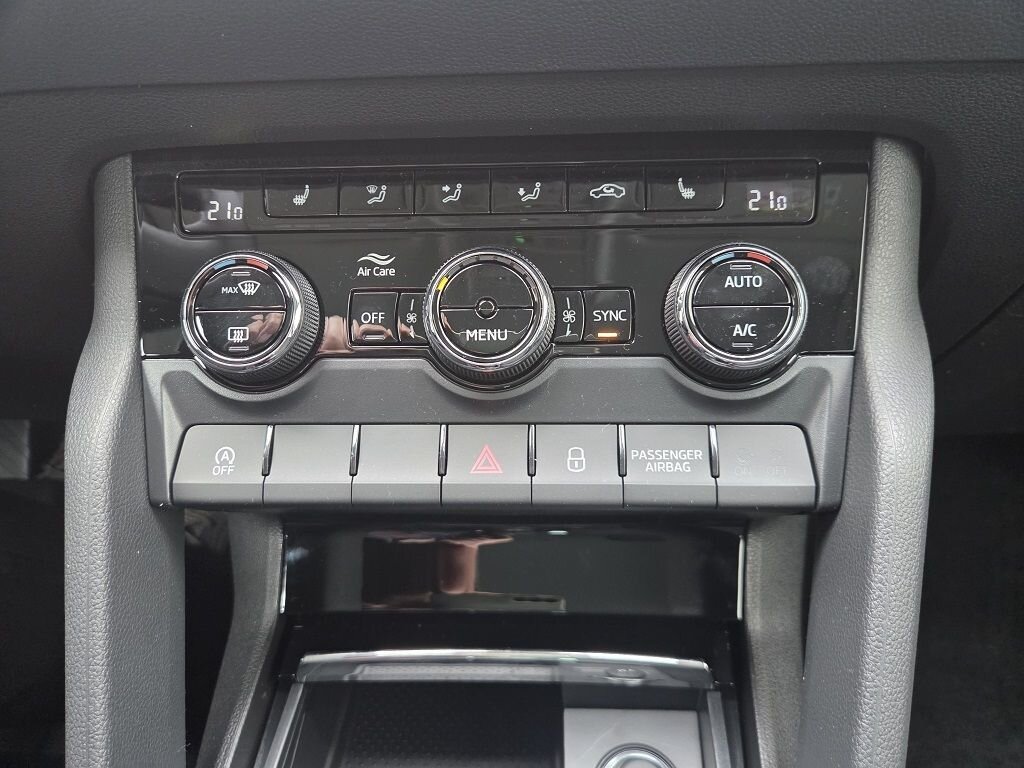 Škoda Karoq SUV 1,5 l 110 kw