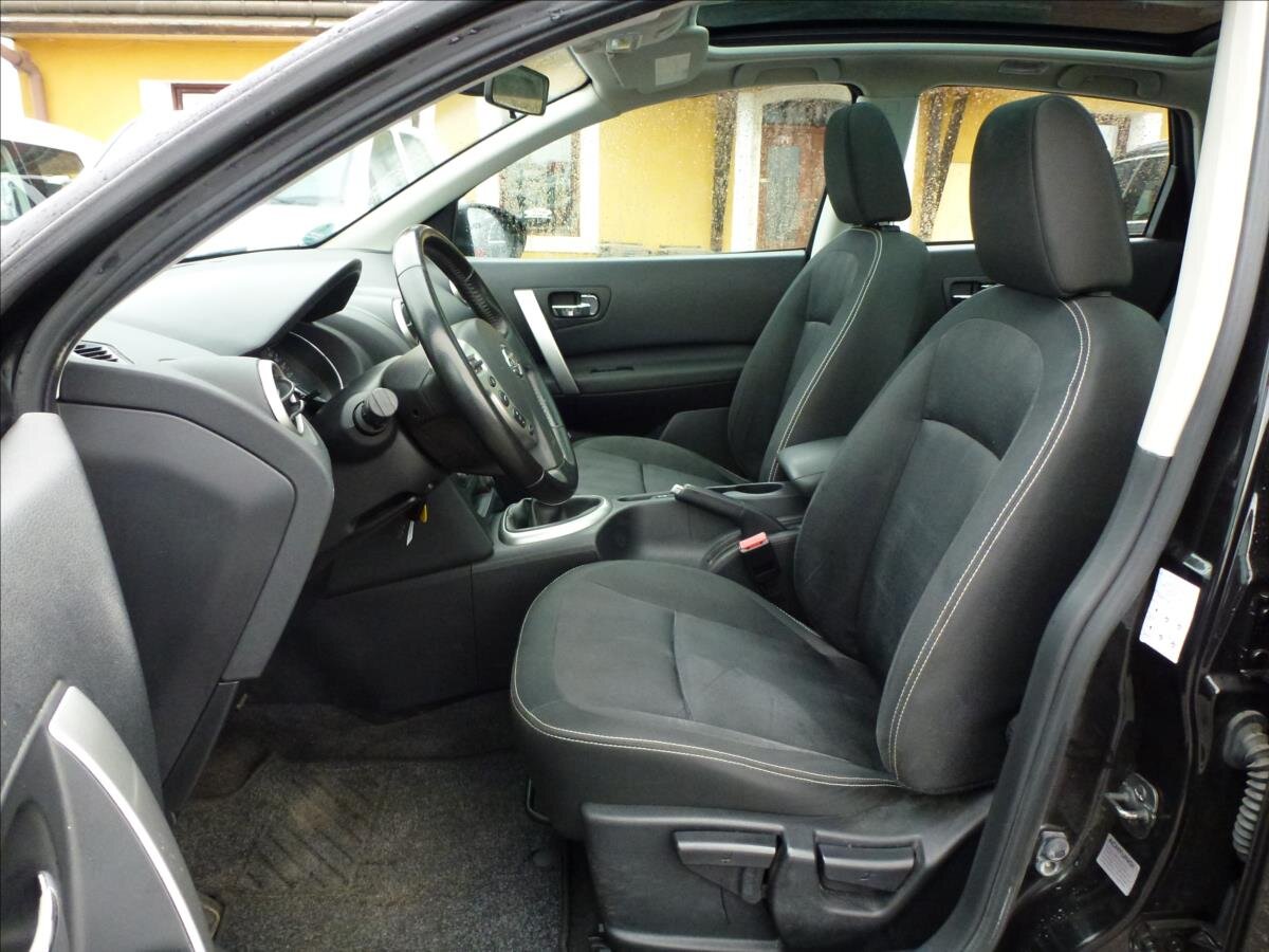 Nissan Qashqai SUV / Terénní 2,0 l 104 kw