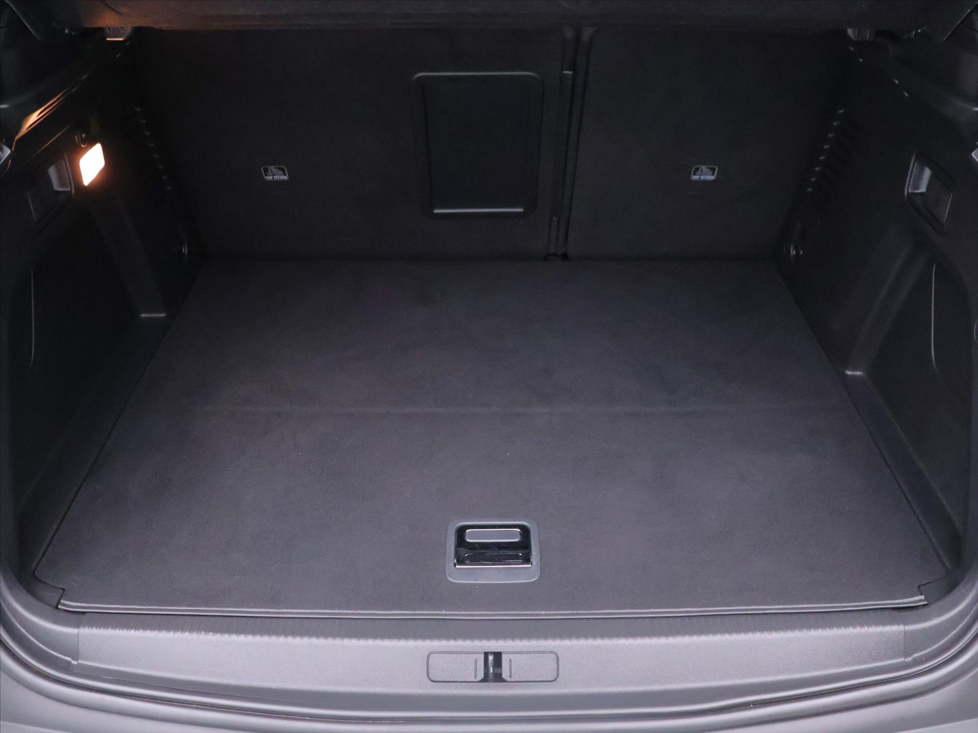 Peugeot 3008 SUV / Terénní 1,6 l 133 kw