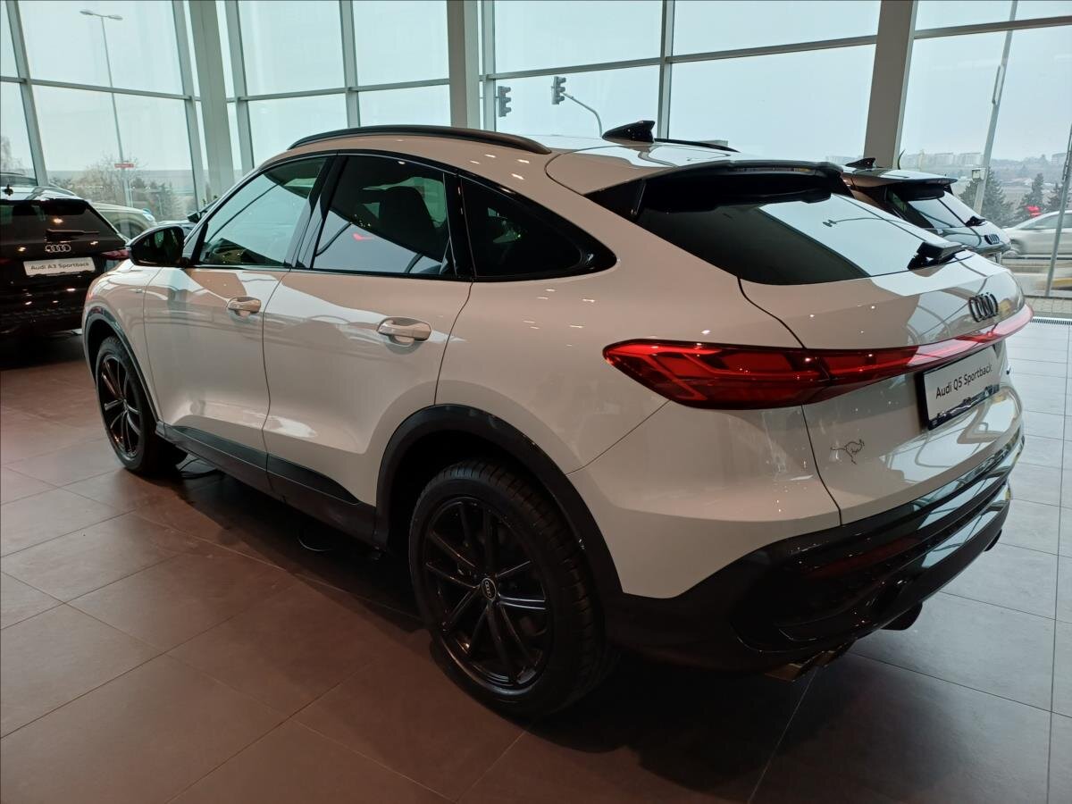 Audi Q5 SUV / Terénní 2,0 l 150 kw