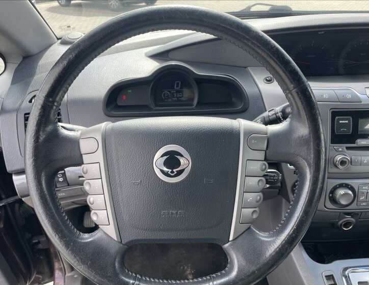 SsangYong Rodius SUV / Terénní 2,0 l 114 kw