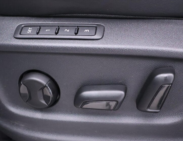 Škoda Kodiaq SUV / Terénní 2,0 l 140 kw