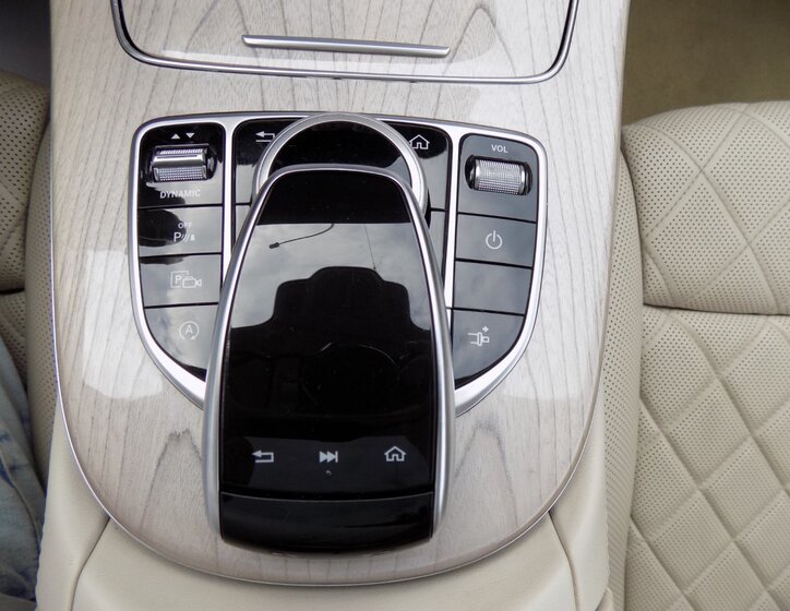 Mercedes-Benz Třídy E 42