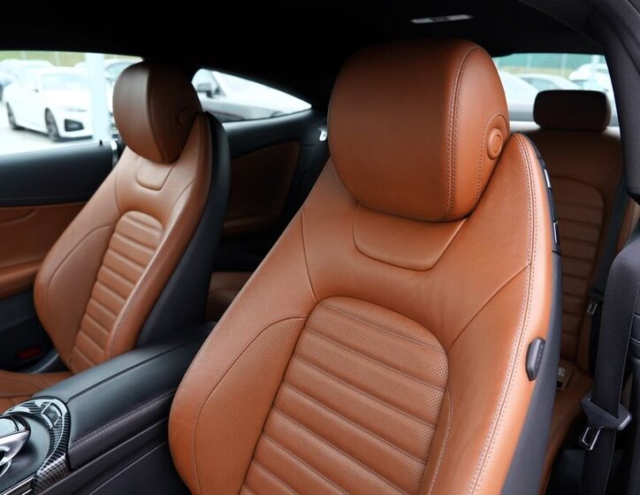 Mercedes-Benz Třídy C Kupé 2,1 l 150 kw