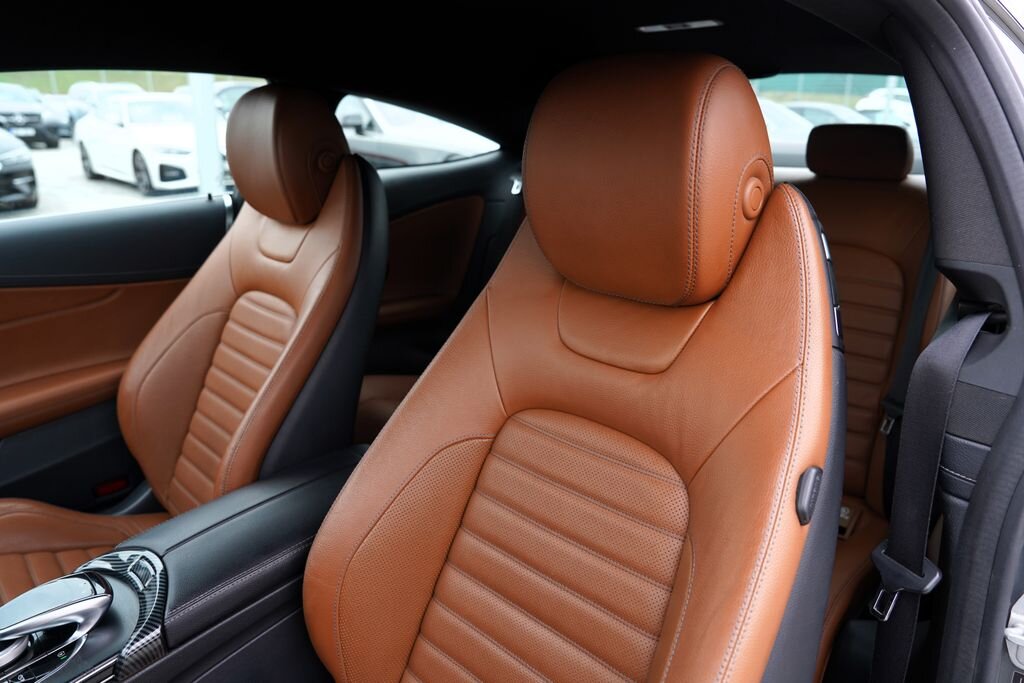 Mercedes-Benz Třídy C Kupé 2,1 l 150 kw