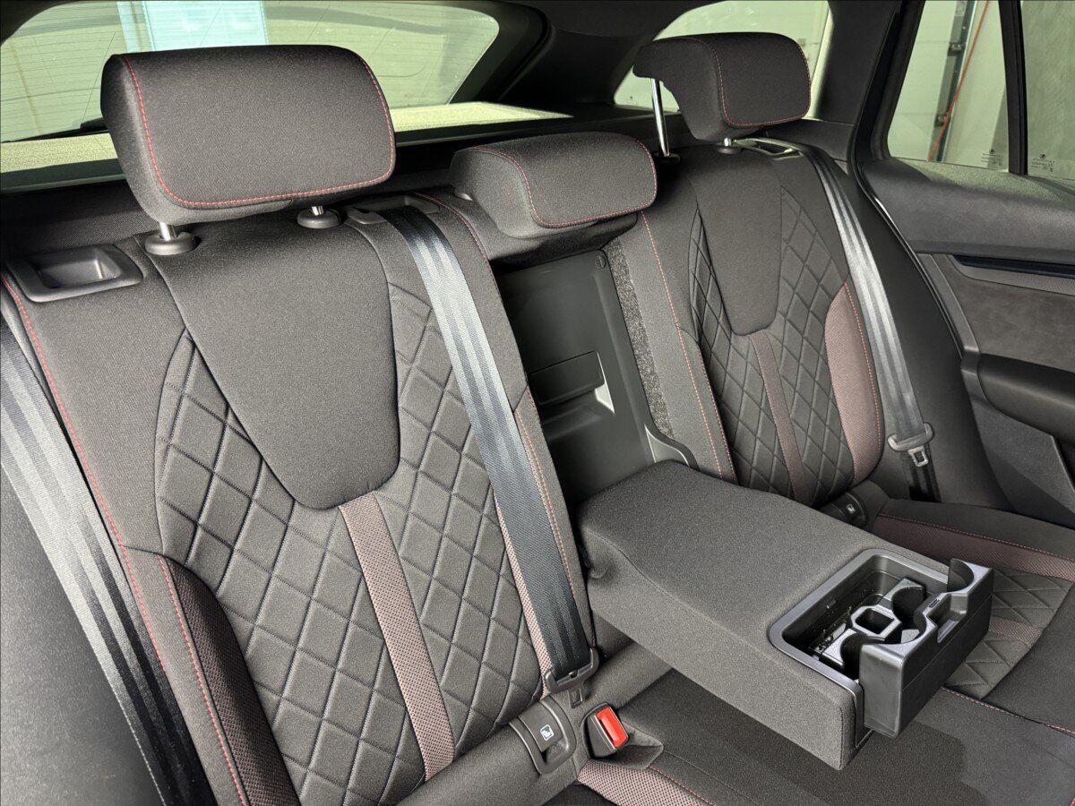 Škoda Octavia Kombi 1,4 l 180 kw