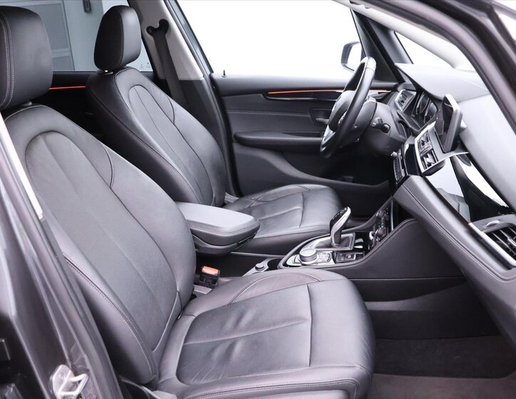 BMW Řada 2 MPV 1,5 l 85 kw