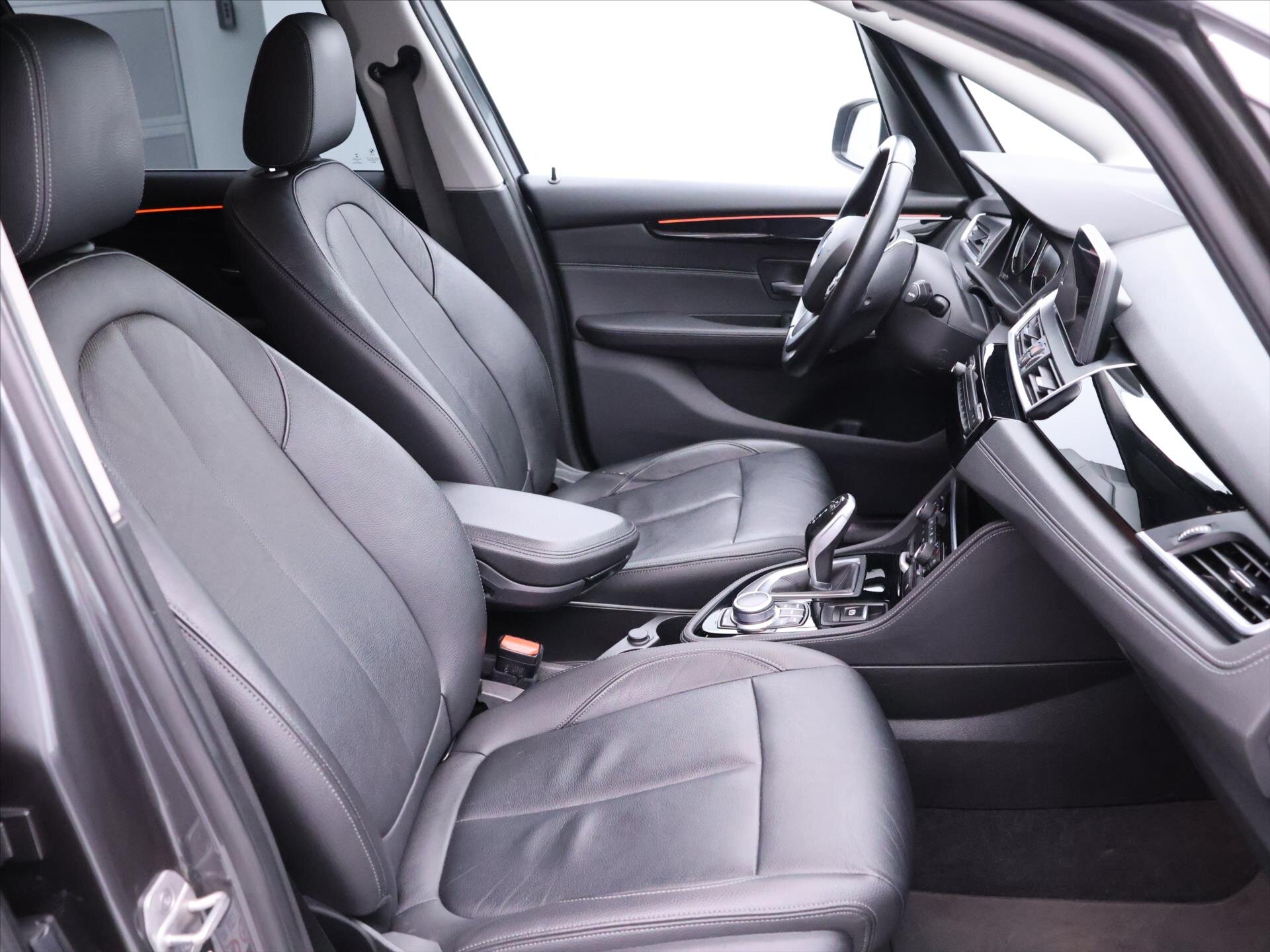 BMW Řada 2 MPV 1,5 l 85 kw