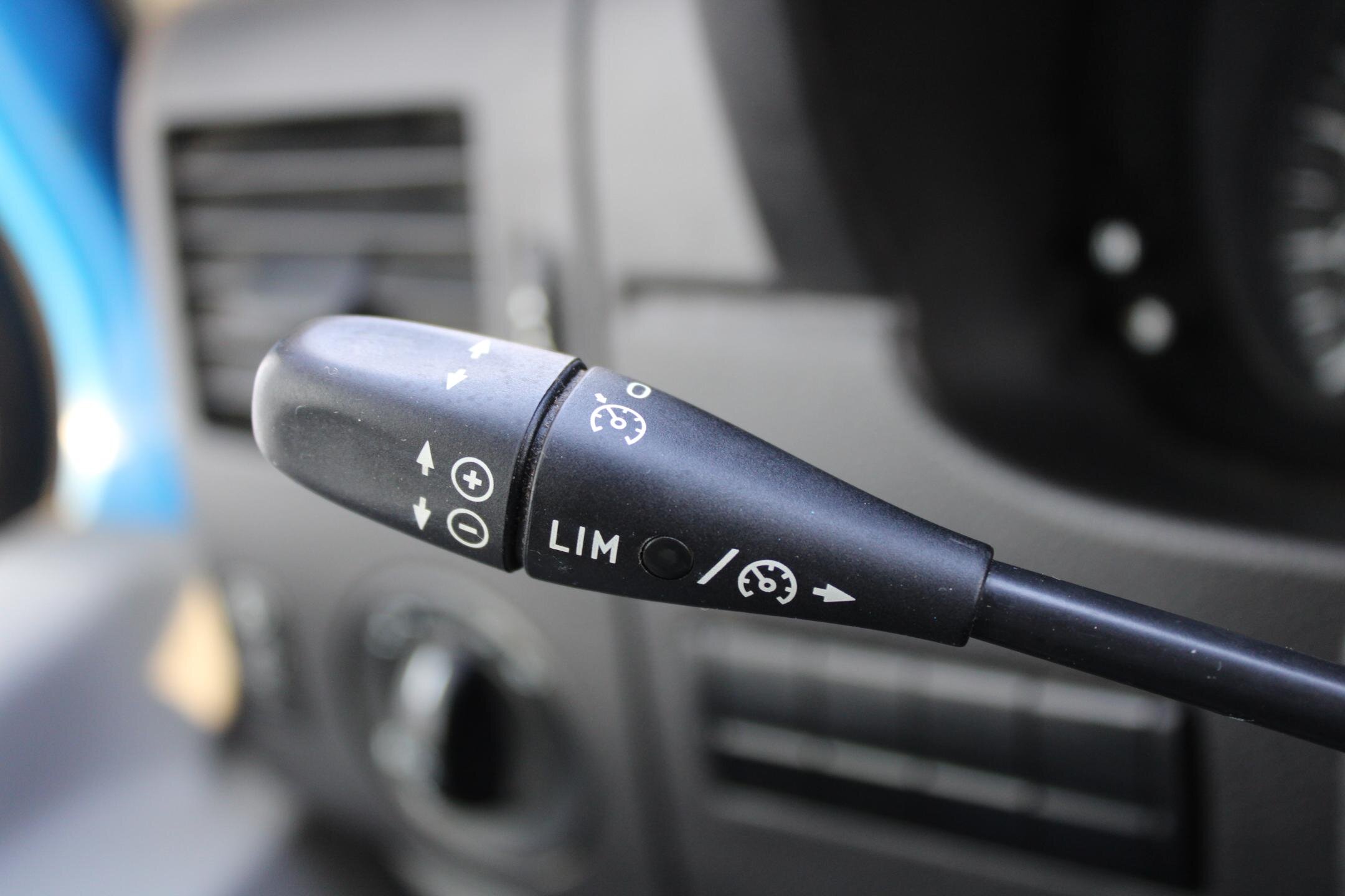 Mercedes-Benz Sprinter Užitková 3,0 l 140 kw