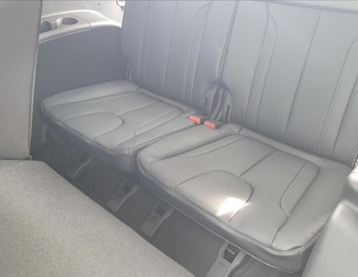 Hyundai Santa Fe SUV 1,6 l 195 kw