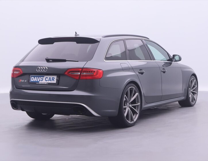 Audi RS 4 7