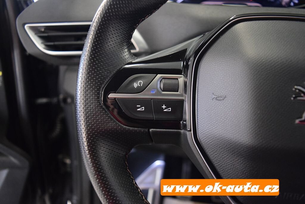 Peugeot 5008 MPV 1,5 l 96 kw