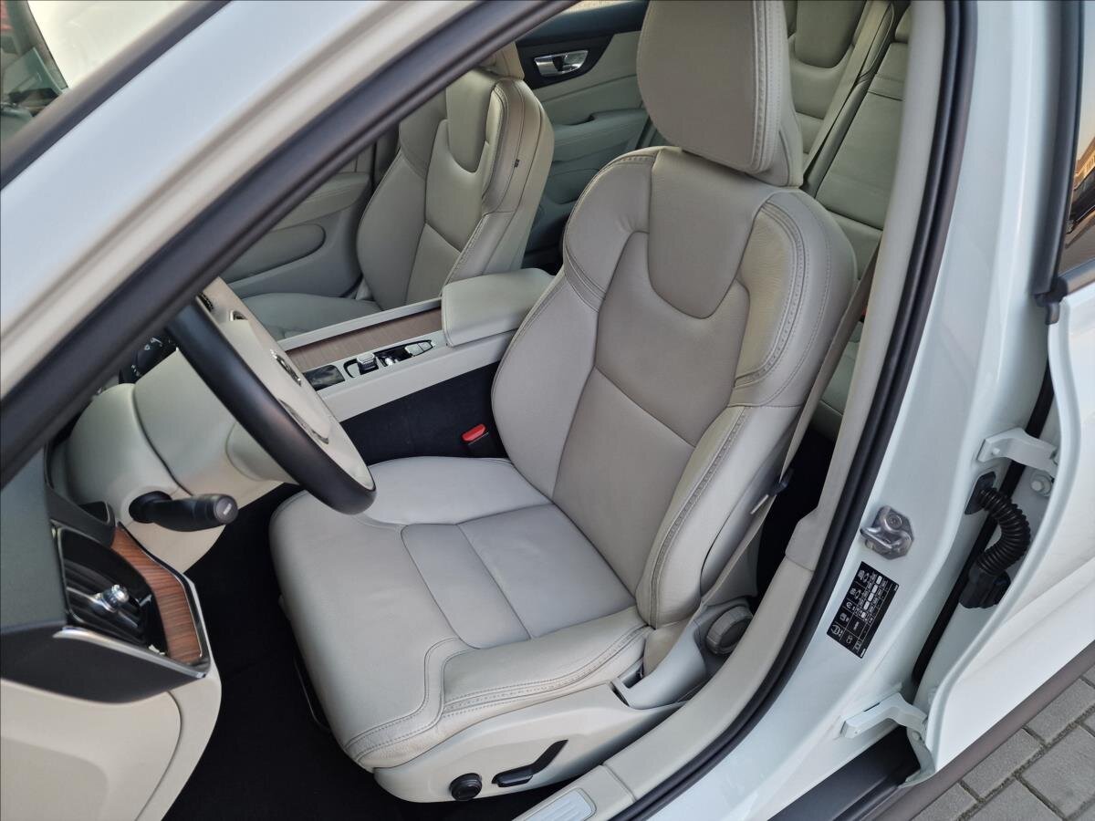 Volvo V60 Kombi 2,0 l 140 kw