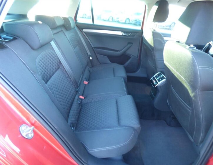 Škoda Superb Kombi 2,0 l 110 kw