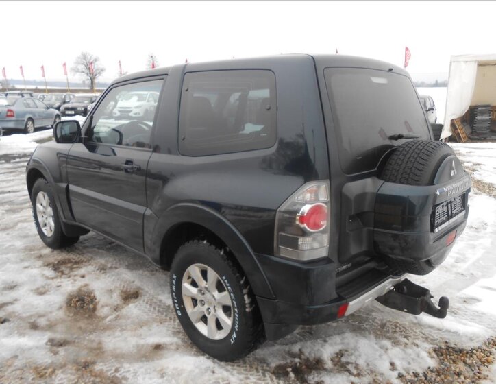 Mitsubishi Pajero SUV 3,2 l 147 kw