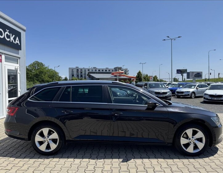 Škoda Superb 7