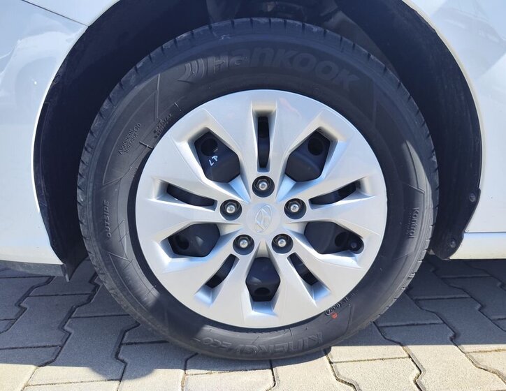 Hyundai i30 Hatchback 1,5 l 81 kw