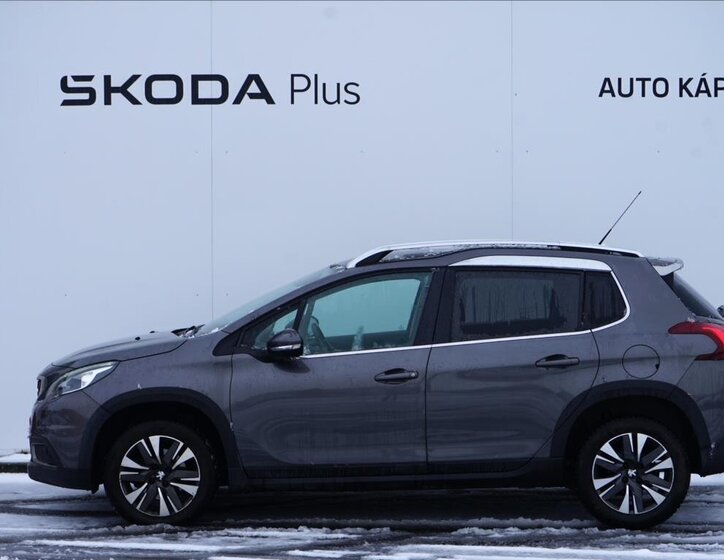 Peugeot 2008 SUV / Terénní 1,2 l 81 kw