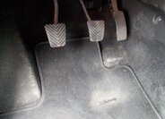 Mitsubishi Outlander SUV / Terénní 2,0 l 110 kw