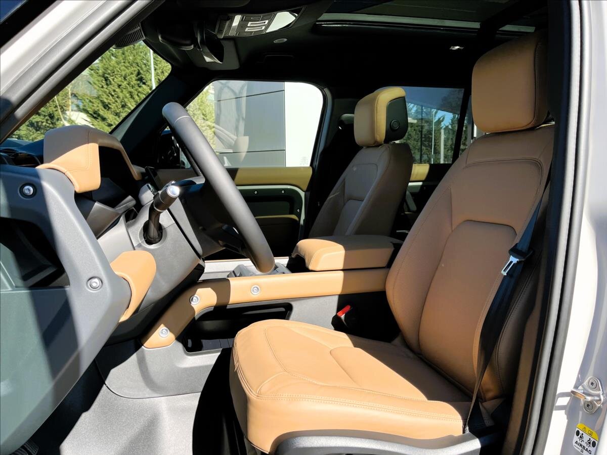 Land Rover Defender SUV / Terénní 5,0 l 313 kw
