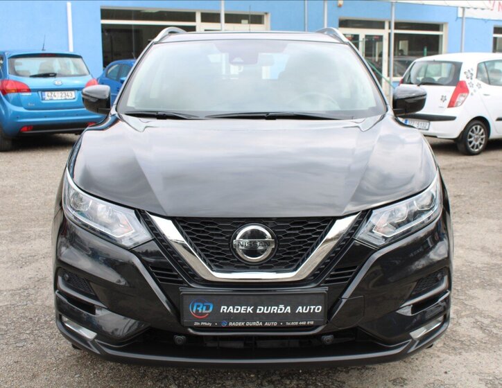 Nissan Qashqai SUV / Terénní 1,3 l 103 kw