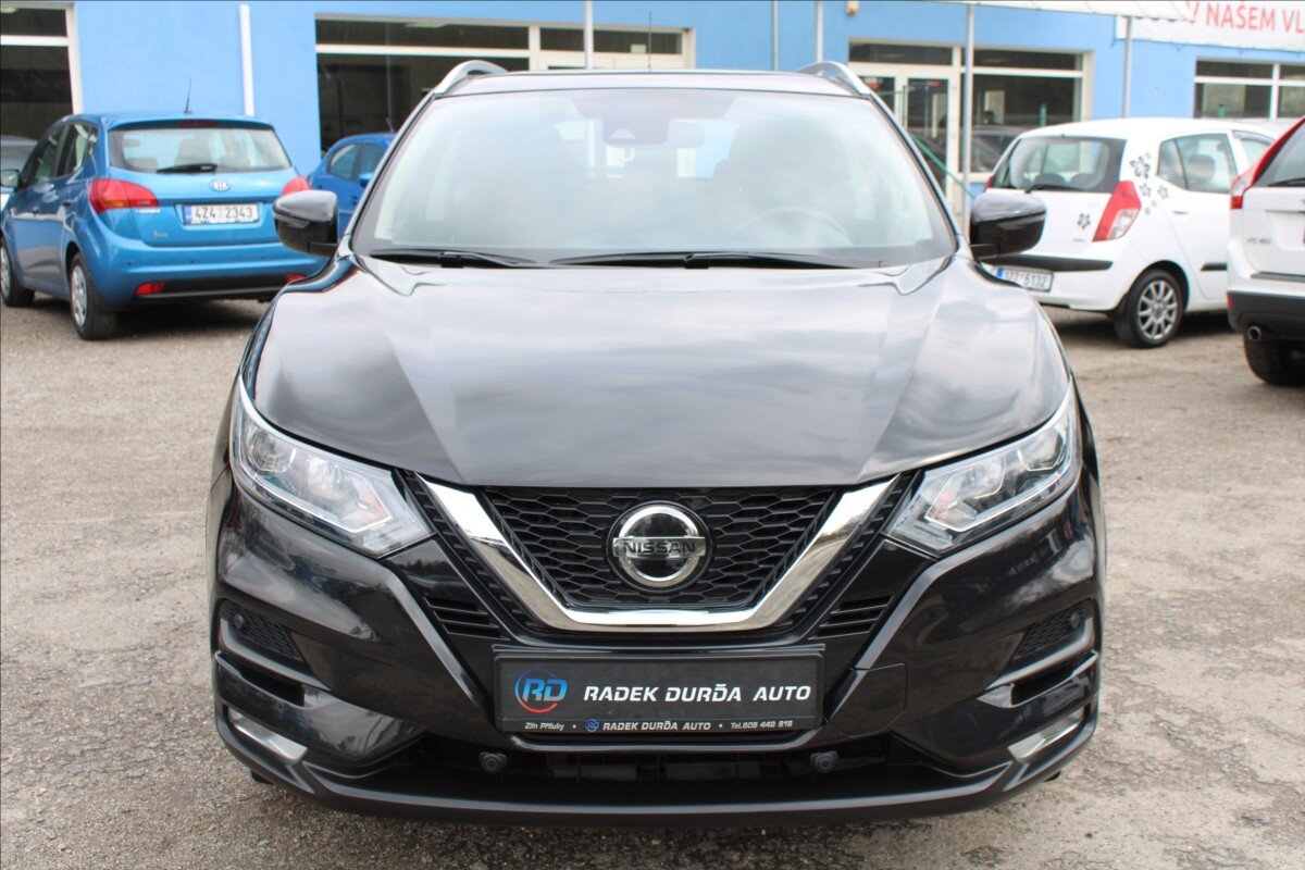 Nissan Qashqai SUV / Terénní 1,3 l 103 kw