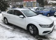 Volkswagen Passat Sedan 1,5 l 110 kw