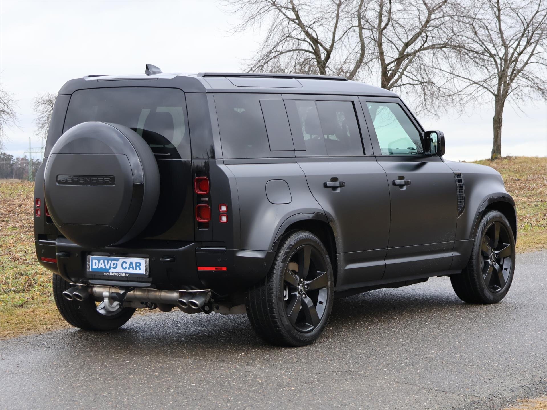 Land Rover Defender SUV / Terénní 5,0 l 313 kw