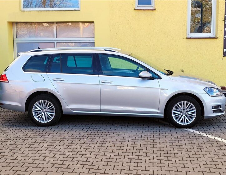 Volkswagen Golf Kombi 1,4 l 90 kw