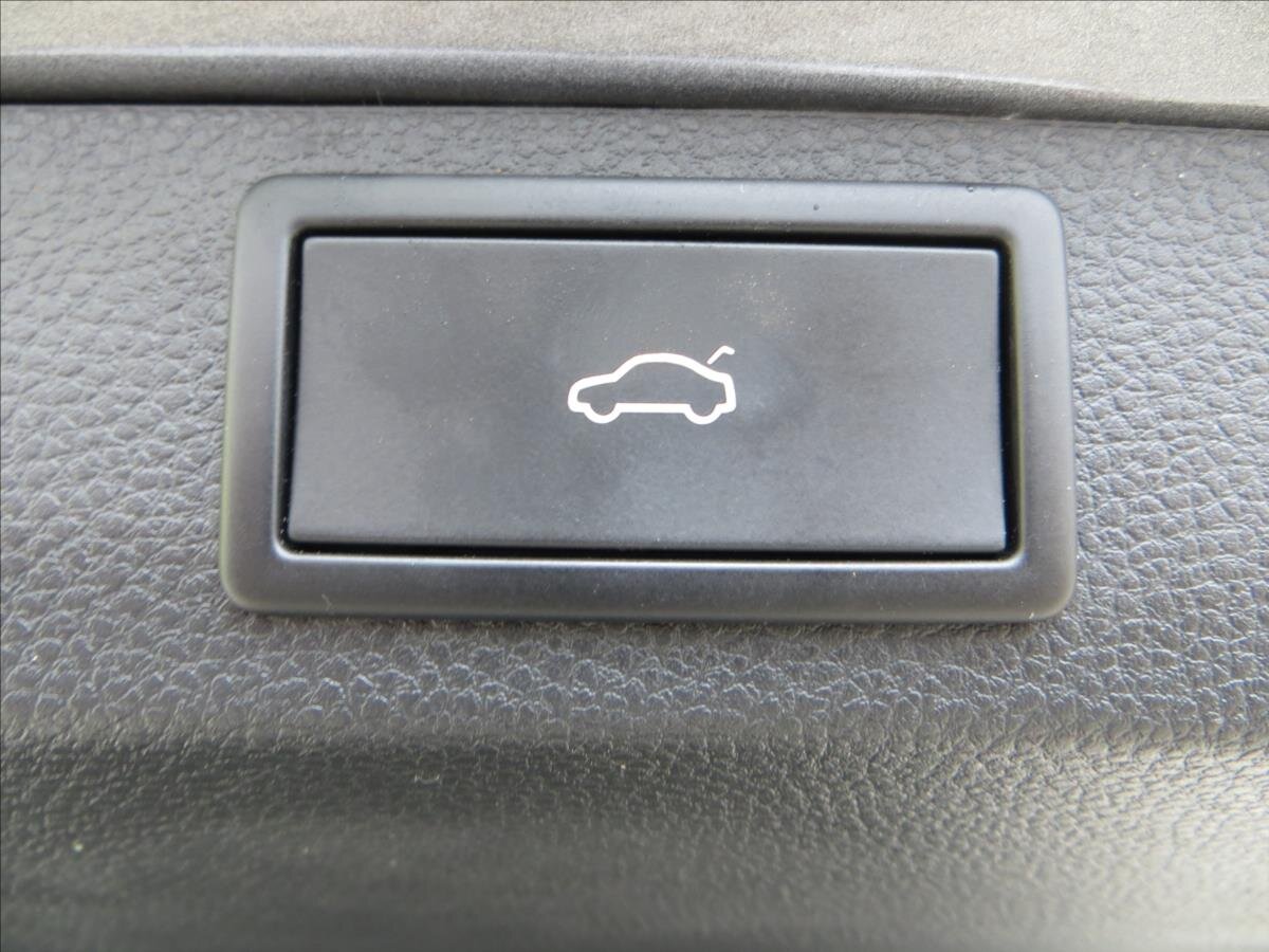 Škoda Karoq SUV 2,0 l 110 kw