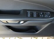 Lexus NX 350h SUV / Terénní 2,5 l 140 kw