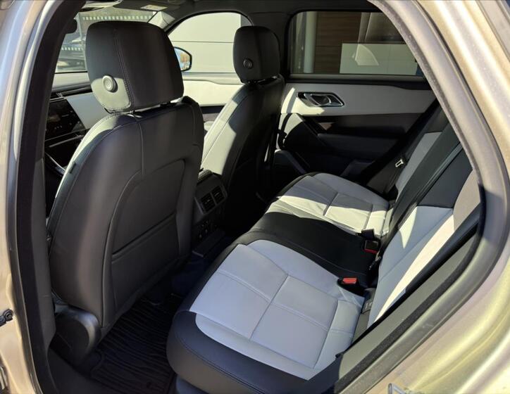 Land Rover Range Rover Velar 19