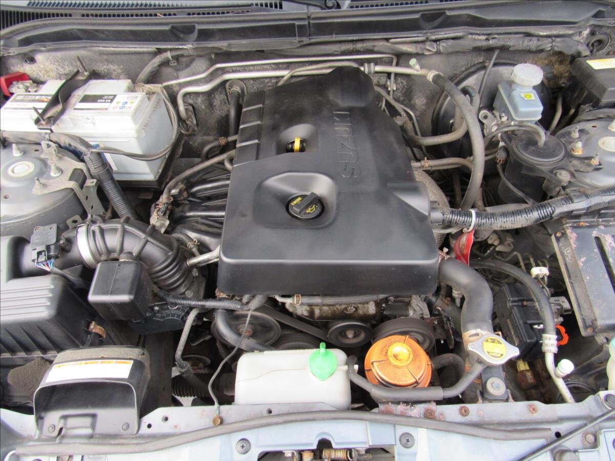 Suzuki Grand Vitara SUV / Terénní 2,0 l 103 kw