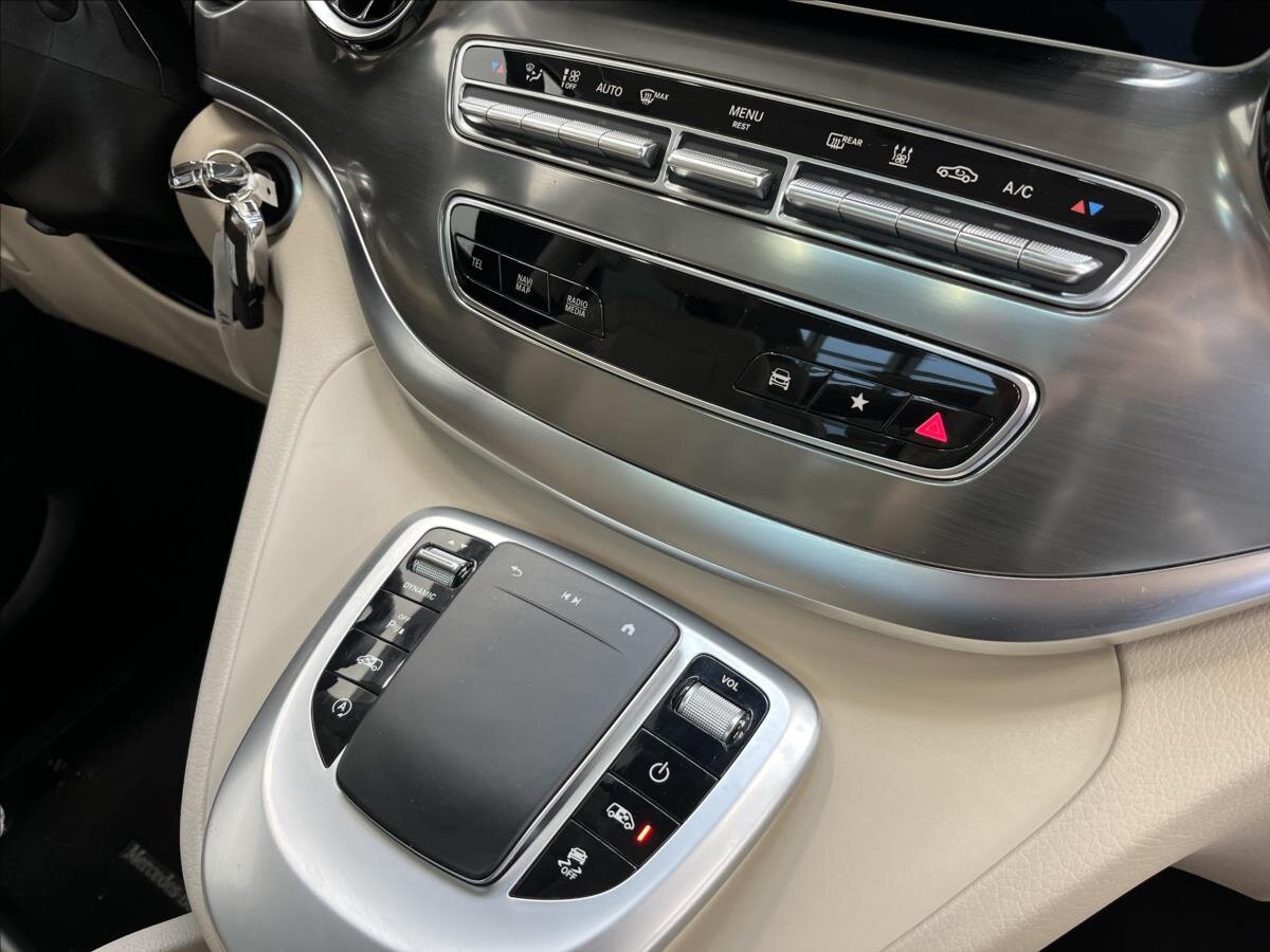 Mercedes-Benz Třídy V MPV 2,0 l 174 kw