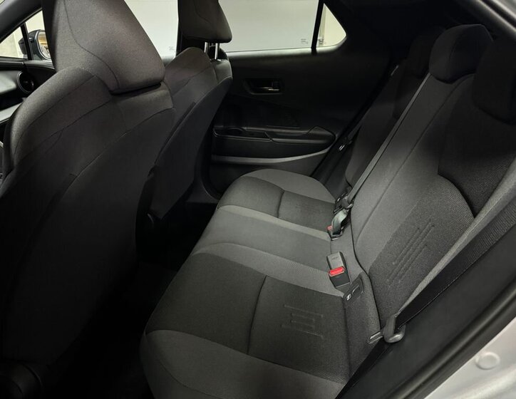 Toyota C-HR Hatchback 1,8 l 90 kw