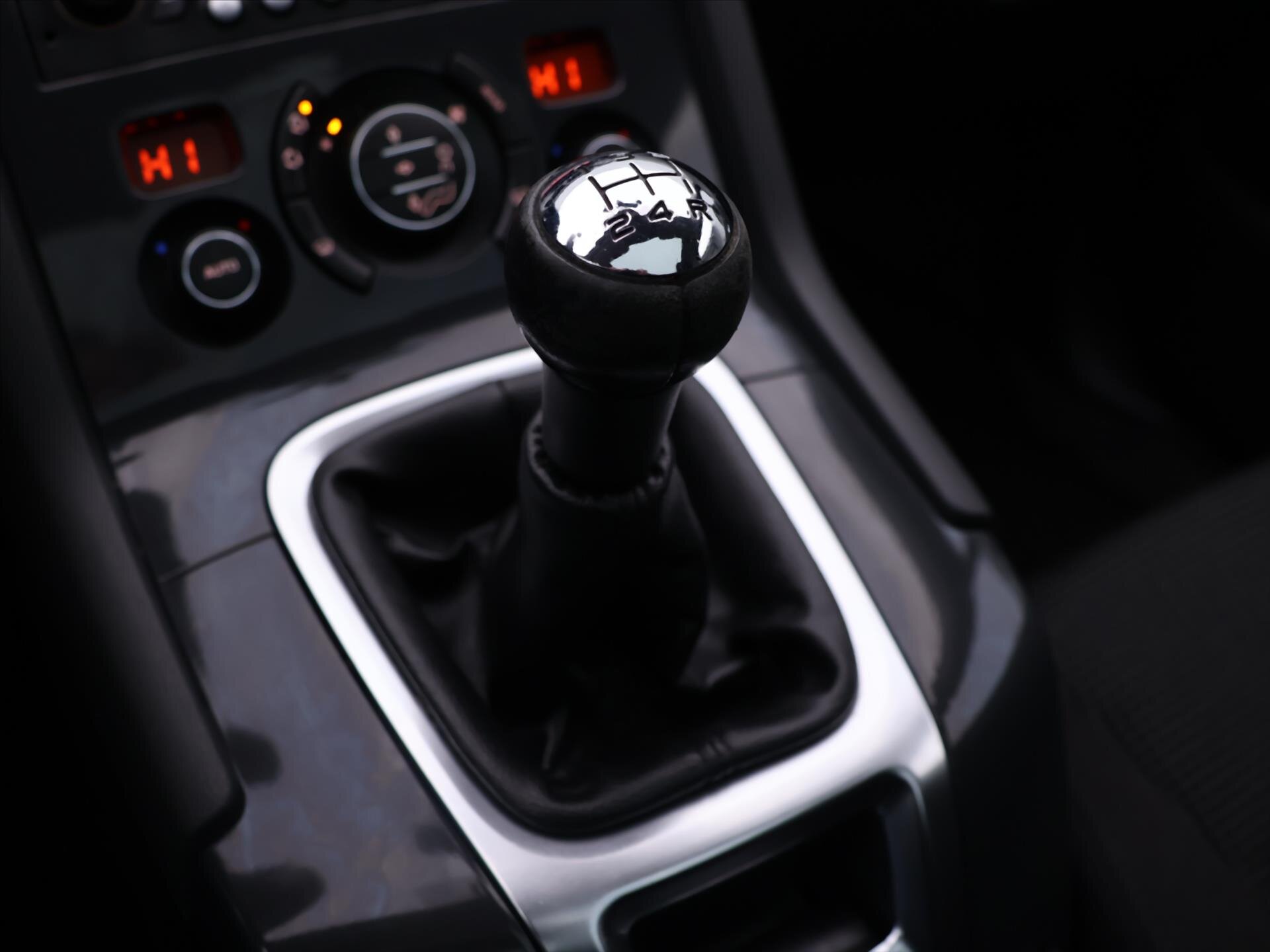 Peugeot 5008 MPV 1,6 l 88 kw