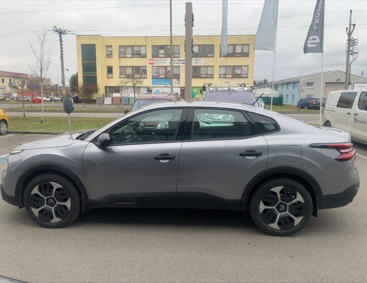 Citroën C4 X Sedan / Limuzína 1,2 l 74 kw