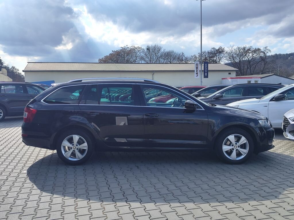 Škoda Octavia Kombi 2,0 l 110 kw