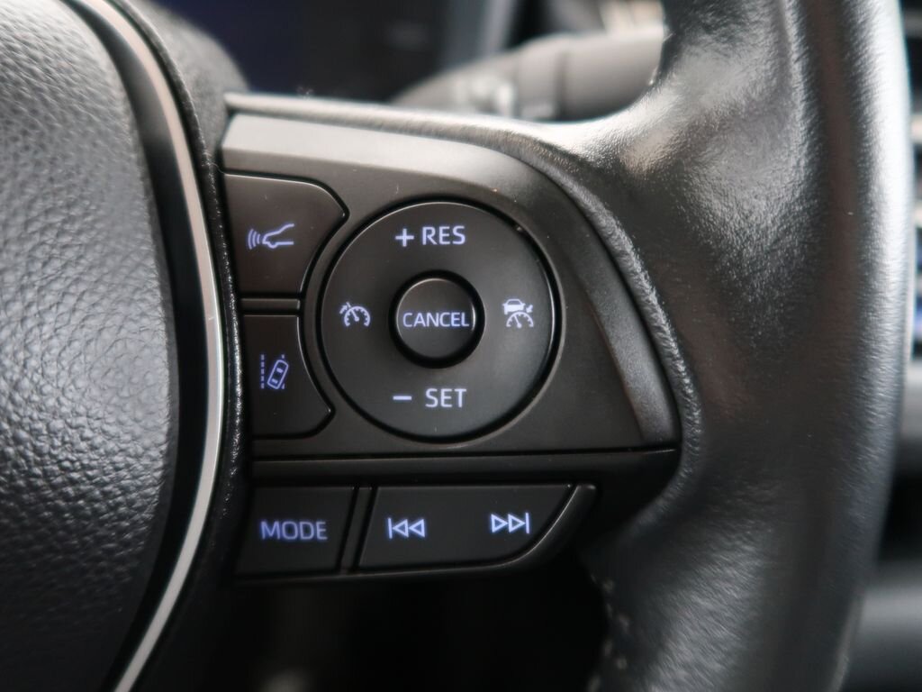 Toyota Corolla Sedan / Limuzína 1,5 l 92 kw