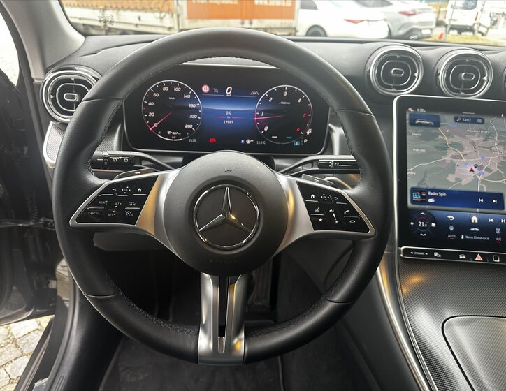 Mercedes-Benz GLC SUV 2,0 l 145 kw