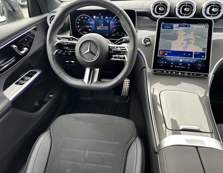 Mercedes-Benz GLC 12