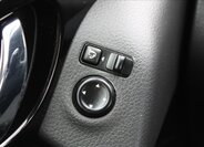 Nissan Qashqai SUV / Terénní 1,3 l 103 kw