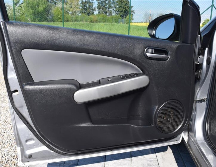 Mazda 2 Hatchback 1,3 l 55 kw