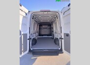 Volkswagen Crafter 12