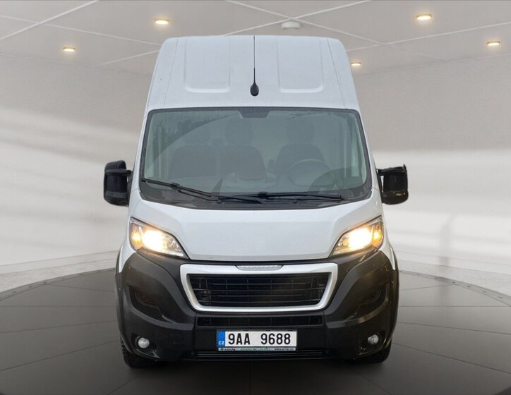 Peugeot Boxer Skříň 2,2 l 121 kw